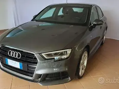 Usata Audi A3 S-Line 116 CV (85 kW) 2019 Grigio Berlina