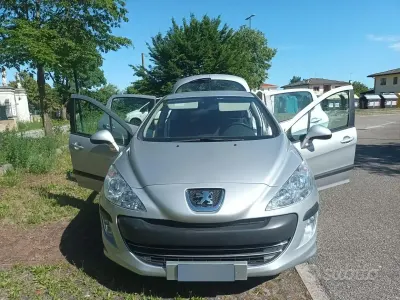 Usata Peugeot 308 95 CV (69 kW) 2007 Grigio Utilitaria