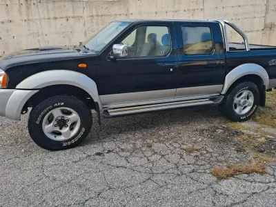 Usata Nissan Navara 133 CV (97 kW) 2004 Pick-up