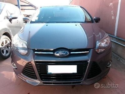 Usata Ford Focus 115 CV (84 kW) 2011 Grigio Berlina