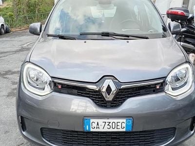 Usado Renault Twingo 90 HP (66 kW) 2019 Cinzento Citadino