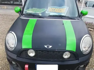 Usata Mini Cooper D 109 CV (80 kW) 2009 Utilitaria