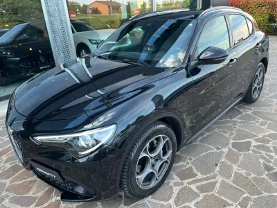 Usata Alfa Romeo Stelvio Sprint 190 CV (139 kW) 2023 Nero SUV