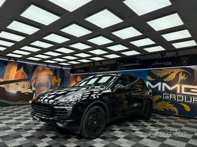 Usata Porsche Cayenne 250 CV (183 kW) 2014 Lilla SUV