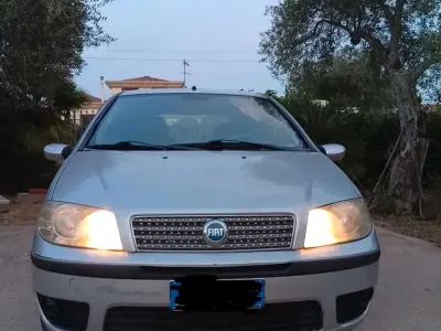 Usata Fiat Punto Classica 60 CV (44 kW) 2007 Grigio Utilitaria