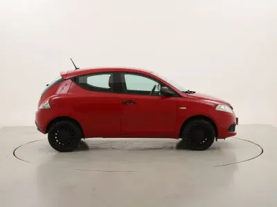 Usata Lancia Ypsilon 69 CV (50 kW) 2020 Rossorosso Utilitaria