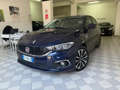 Käytetty Fiat Tipo Lounge 120 HP (88 kW) 2020 Sininen Sedan
