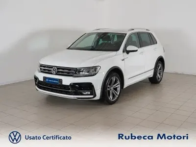 Usata VW Tiguan Sportline 150 CV (110 kW) 2019 Pure white SUV
