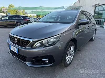 Usata Peugeot 308 SW Business-Line 120 CV (88 kW) 2018 Grigio Station wagon