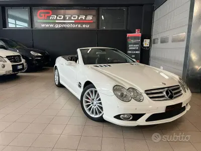 Usata Mercedes SL500 AMG 387 CV (284 kW) 2006 Bianco Cabrio