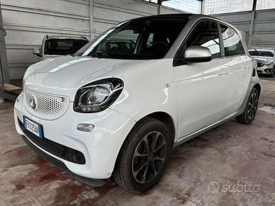 Bianco Usata 2015 Smart ForFour Passion Utilitaria | 10.900 € (Buon prezzo)