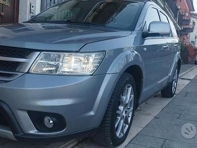 Usata Fiat Freemont Lounge 170 CV (125 kW) 2016 Grigio SUV