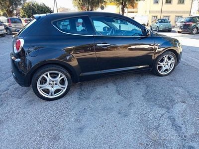Second-hand Alfa Romeo MiTo 120 CP (88 kW) 2010 Negru Hatchback