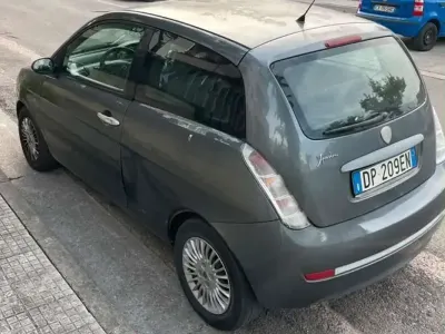 Usata Lancia Ypsilon