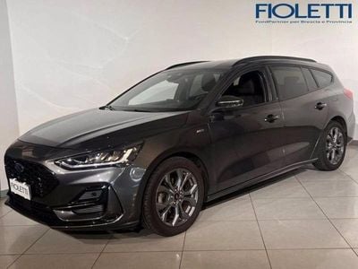 Grigio Usata 2022 Ford Focus ST-Line Station wagon | 18.900 € (Buon prezzo)