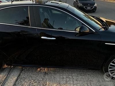 Begagnad Alfa Romeo Giulietta 105 HK (77 kW) 2014 Svart Halvkombi