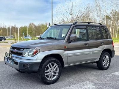 Usata Mitsubishi Pajero 129 CV (94 kW) 2002 Grigio SUV