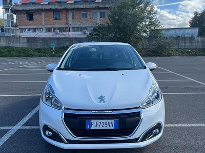 Usata Peugeot 208 82 CV (60 kW) 2017 Bianco Utilitaria