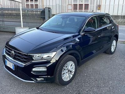 Usata VW T-Roc Business 110 CV (80 kW) 2020 Nero SUV