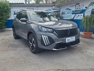 Usata Peugeot 2008 Allure 130 CV (95 kW) 2024 Grigio SUV