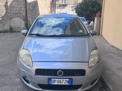 Usata Fiat Grande Punto 75 CV (55 kW) 2008 Grigio Utilitaria