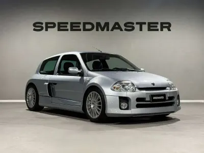 Usata Renault Clio 226 CV (166 kW) 2002 Argento Berlina