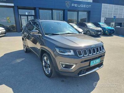 Używany Jeep Compass Limited 120 KM (88 kW) 2020 Szary SUV