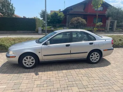 Usata Volvo S40 109 CV (80 kW) 2000 Grigio Berlina