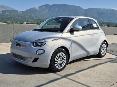 Nuova Fiat 500e 86 kW (118 CV) 2025 Azzurro Berlina