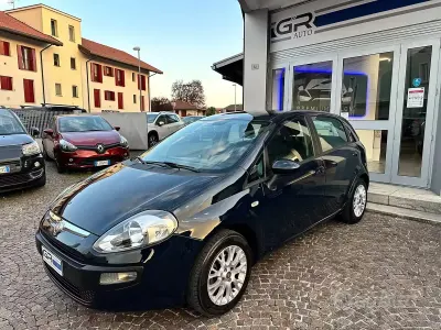 Usata Fiat Punto Evo Dynamic 69 CV (50 kW) 2011 Blu Utilitaria