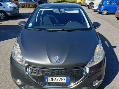 Begagnad Peugeot 208