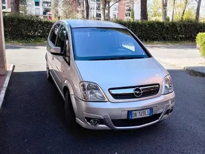 Usata Opel Meriva 101 CV (74 kW) 2006 Grigio Monovolume