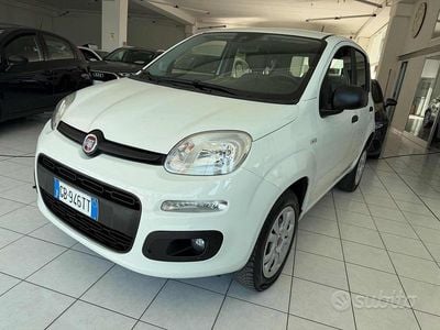 Usata Fiat Panda Easy 84 CV (61 kW) 2020 Grigio Utilitaria