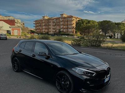 Usata BMW 116 M Sport 116 CV (85 kW) 2021 Nero Utilitaria