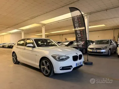 Usata BMW 118 Sport Line 143 CV (105 kW) 2012 Bianco Utilitaria