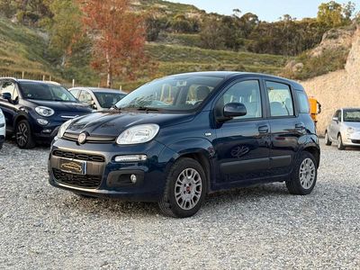 Usata Fiat Panda Lounge 75 CV (55 kW) 2014 Blu Utilitaria