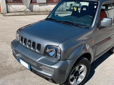 Usata Suzuki Jimny 85 CV (62 kW) 2008 Grigio SUV