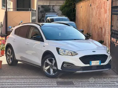 Usata Ford Focus Active 120 CV (88 kW) 2019 Bianco Berlina