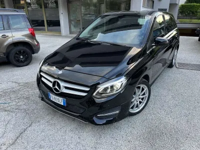 Begagnad Mercedes B200