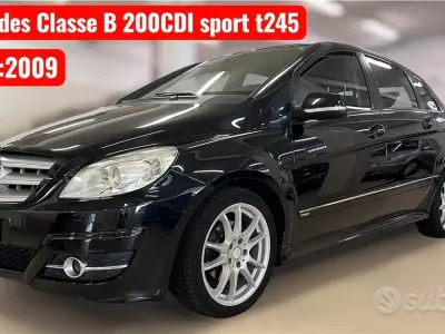 Usata Mercedes B200 140 CV (102 kW) 2009 Nero Monovolume