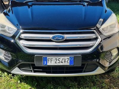 Begagnad Ford Kuga 150 HK (110 kW) 2016 Svart SUV