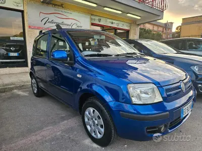 Usata Fiat Panda Dynamic 60 CV (44 kW) 2010 Blu Utilitaria
