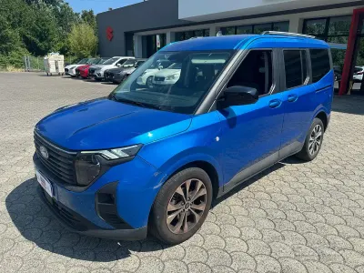 Usata Ford Tourneo Courier Titanium 125 CV (91 kW) 2024 Bluazzurro Monovolume