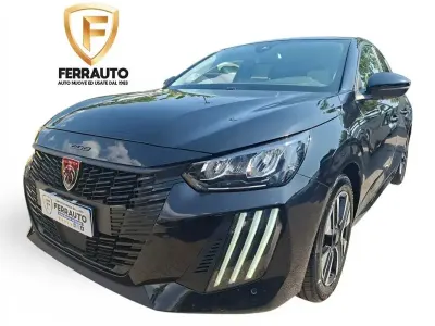 Usata Peugeot 208 Allure 101 CV (74 kW) 2025 Nero Utilitaria