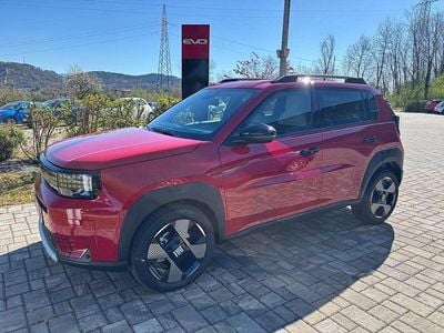 Nuova Fiat Grande Panda La Prima 101 CV (74 kW) 2026 Rosso Utilitaria