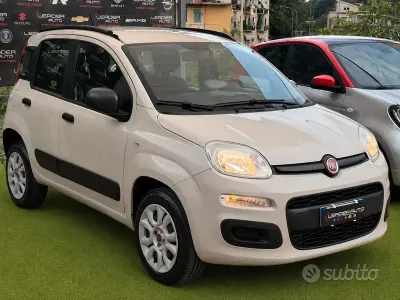 Usata Fiat Panda Lounge 80 CV (58 kW) 2017 Beige Utilitaria