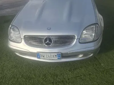 Begagnad Mercedes SLK200