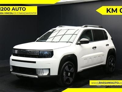 Nuova Fiat Grande Panda La Prima 110 CV (80 kW) 2025 Bianco Utilitaria