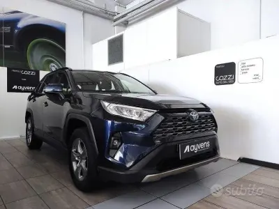 Usata Toyota RAV4 Hybrid Business Edition 178 CV (130 kW) 2022 Blu/azzurro SUV