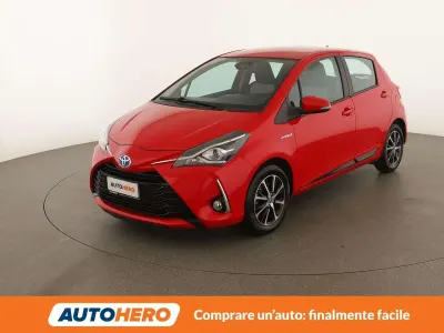 Usata Toyota Yaris Active 73 CV (53 kW) 2018 Rosso Utilitaria